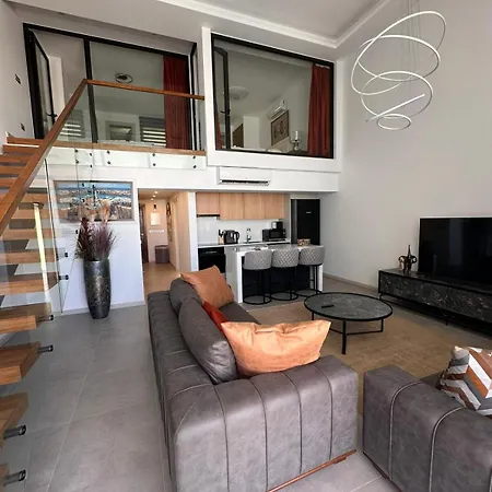 Mykonos Homes * كيرينيا